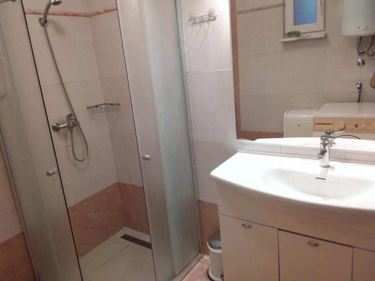 Apartman Tomo Pula Exterior foto