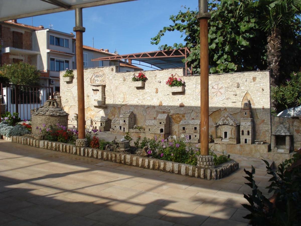 Apartman Tomo Pula Exterior foto
